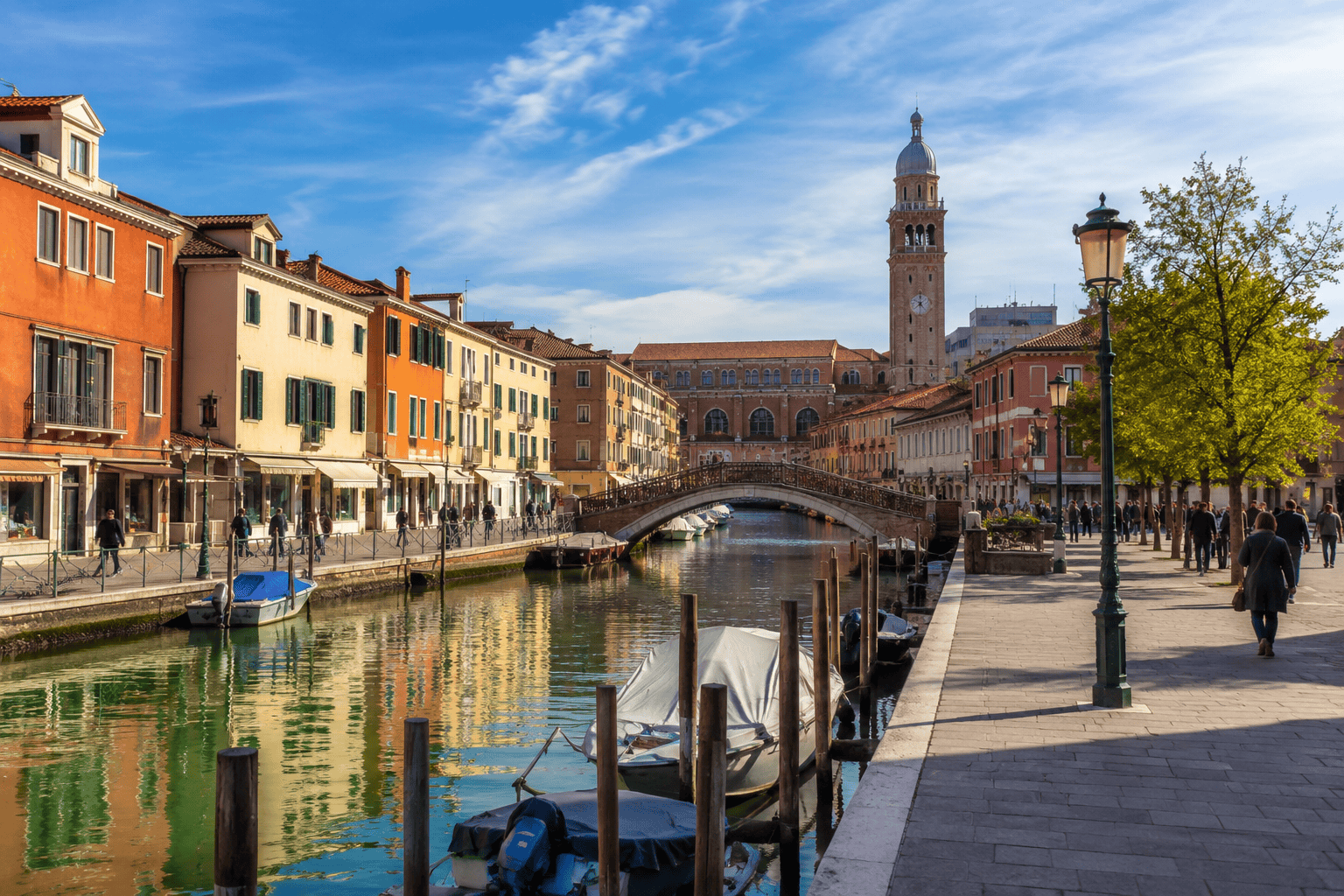 Comparison of Mestre and Venice for first-time visitors